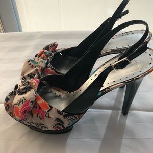 BCB Girl pumps